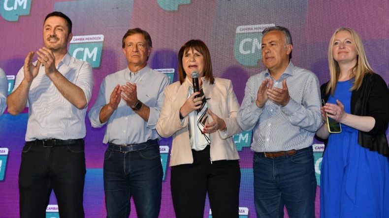 Patricia Bullrich celebró un nuevo triunfo en Mendoza gracias a Cornejo. Se modificó el mapa político de Argentina.