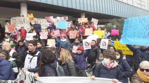 Cruces y gritos entre ATEN Capital y familias del Jardín 31