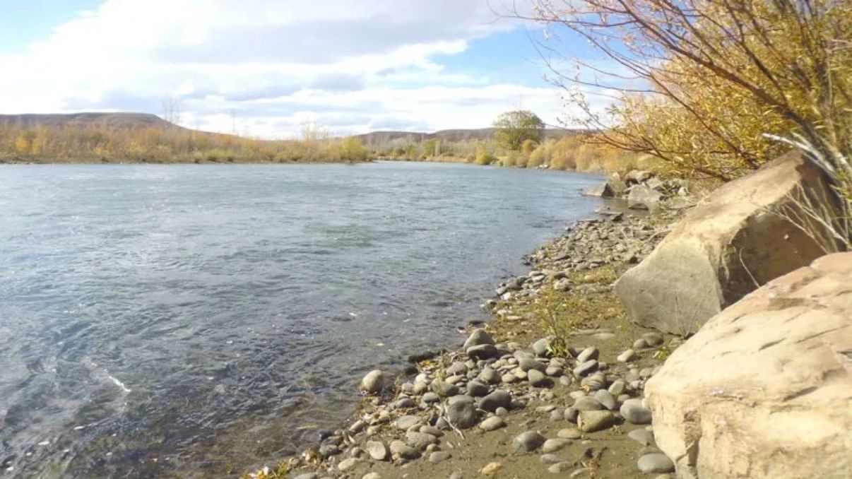 Cayó al río con su caballo y está desaparecido