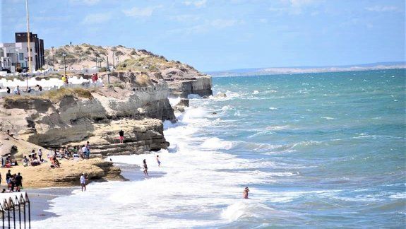 Otro derrumbe pone en alerta a Las Grutas