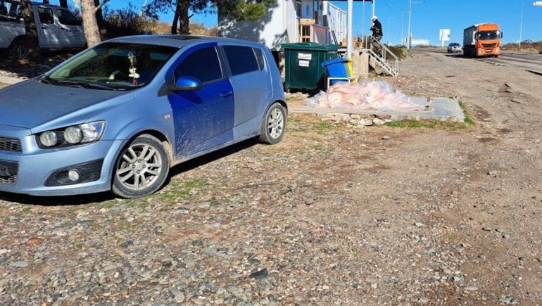 Llevaba 300 kilos de carne con hueso tapados con una media sombra