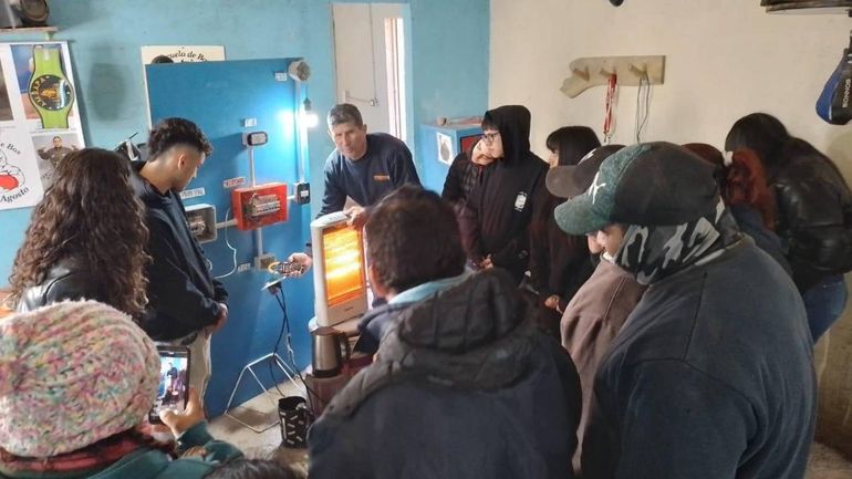 Clase en el CEt 9. Foto: Trovarelli.