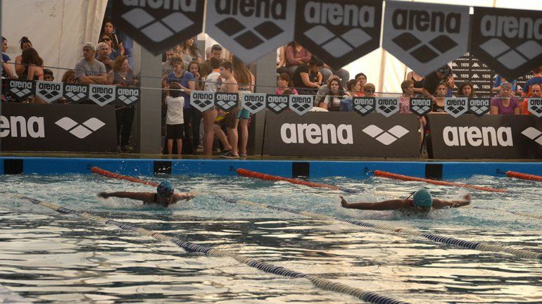 La natación de Cipo, protagonista en el arranque