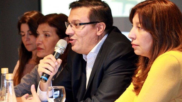 Educación ofreció anticipar la suba salarial de octubre
