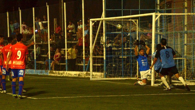 La Amistad se quedó con los primeros 90 minutos