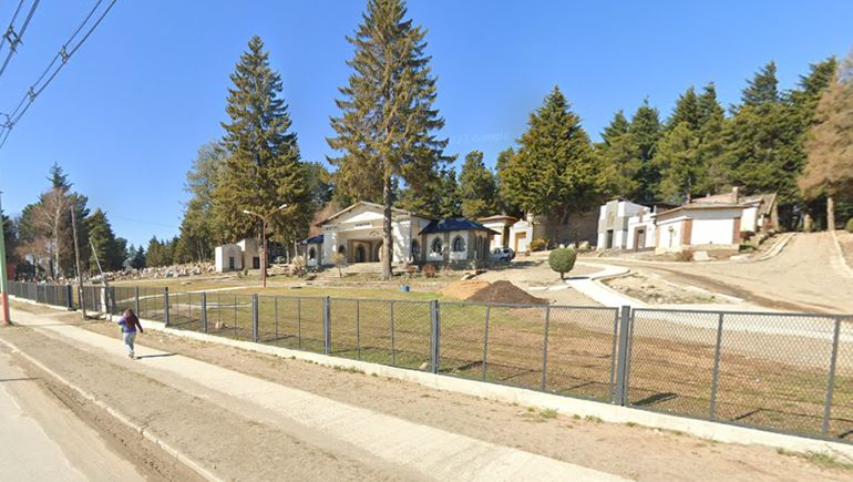 Los restos del turista australiano fueron sepultados en Bariloche.