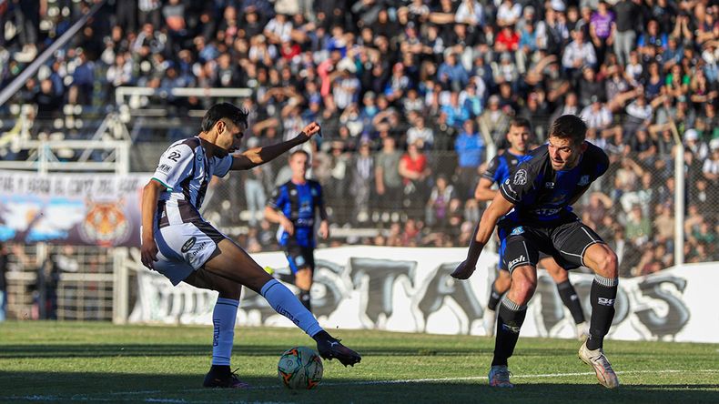 Deportivo Rincón y Cipo, con olor a final: hora, árbitro y cómo verlo