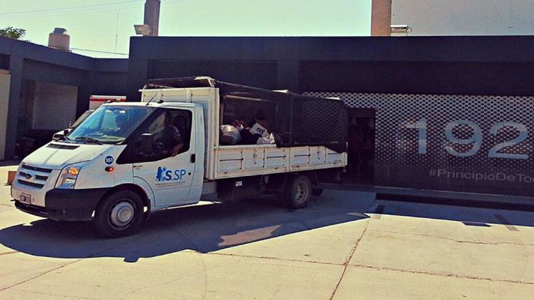 El Club Cipolletti envió el primer camión con ayuda para los inundados