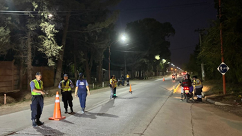 En cada barrio se intensifican los controles de tránsito en conjunto con la Policía.