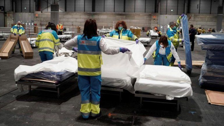 España registró 769 muertos en 24 horas y suma 4858 víctimas