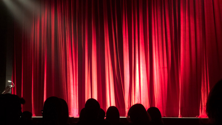 Las propuestas teatrales y culturales en espacios cerrados