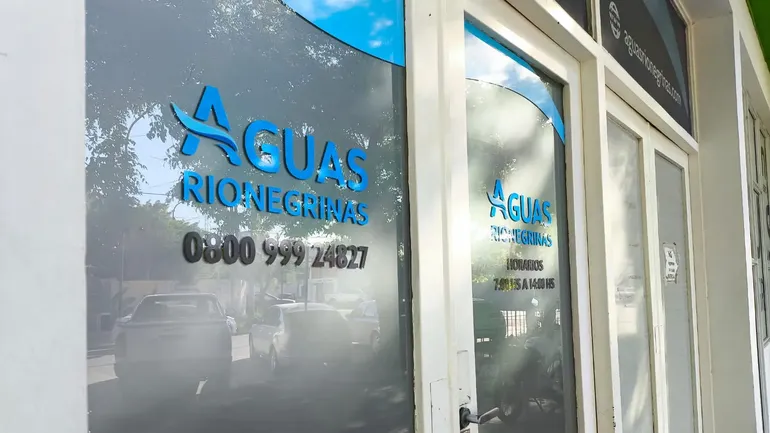 Aguas Rionegrinas alertó a la comunidad para evitar estafas.