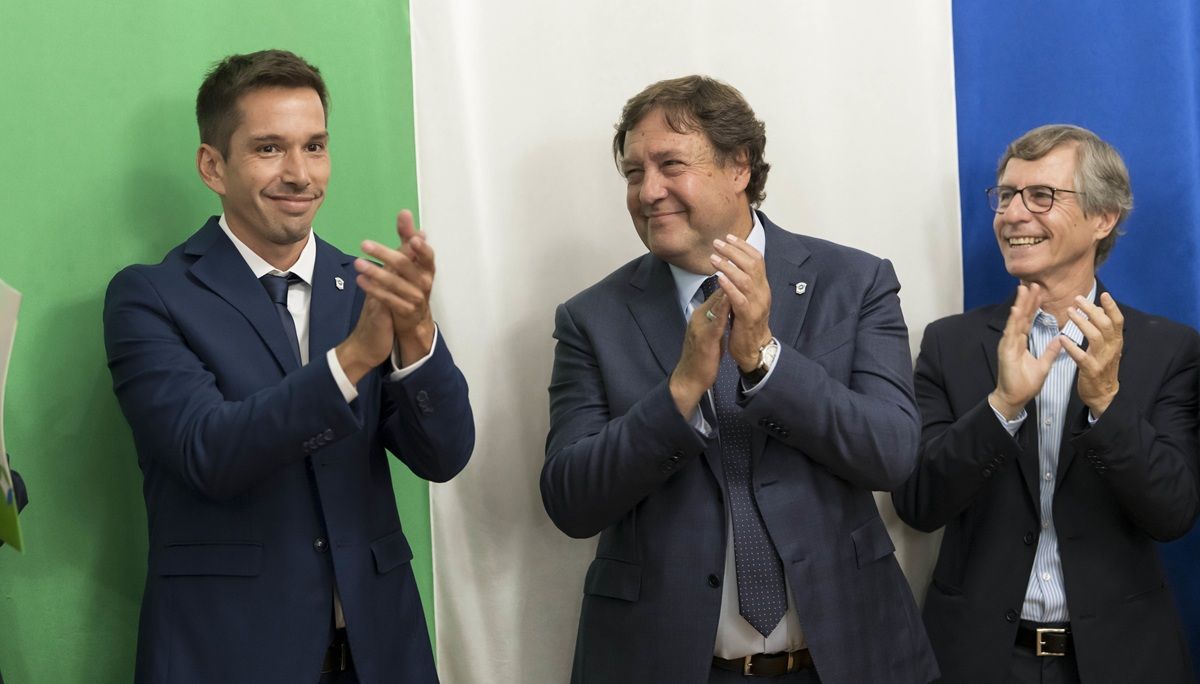 Agustín Ríos fue oficializado por Alberto Weretilneck como nuevo Ministro de Gobierno, Trabajo y Turismo de Río Negro.