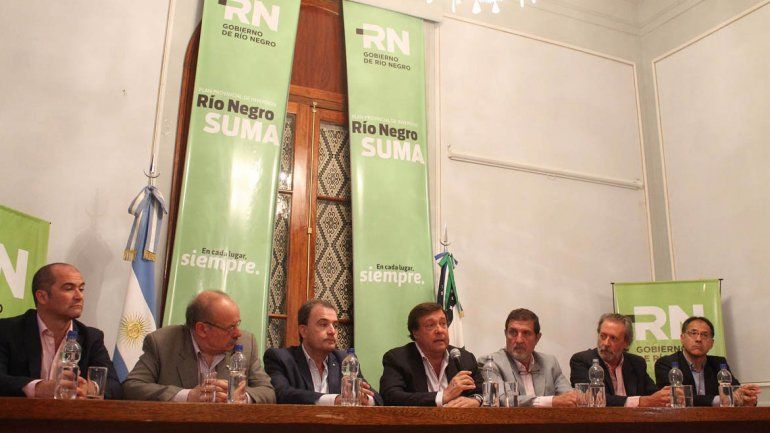 Firmaron convenios para la construcción de viviendas en toda la provincia