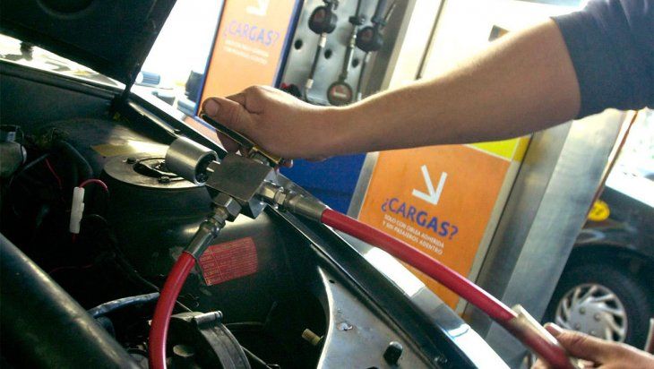 El AMBA enfrenta cortes preventivos de GNC mientras crecen dudas por importaciones
