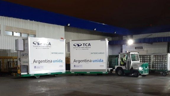 Llegaron al país 580 mil dosis de la vacuna india contra el COVID