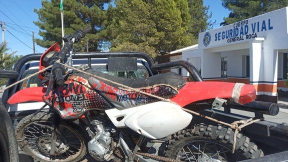 Policías recuperaron una moto que había sido robada en Cipolletti