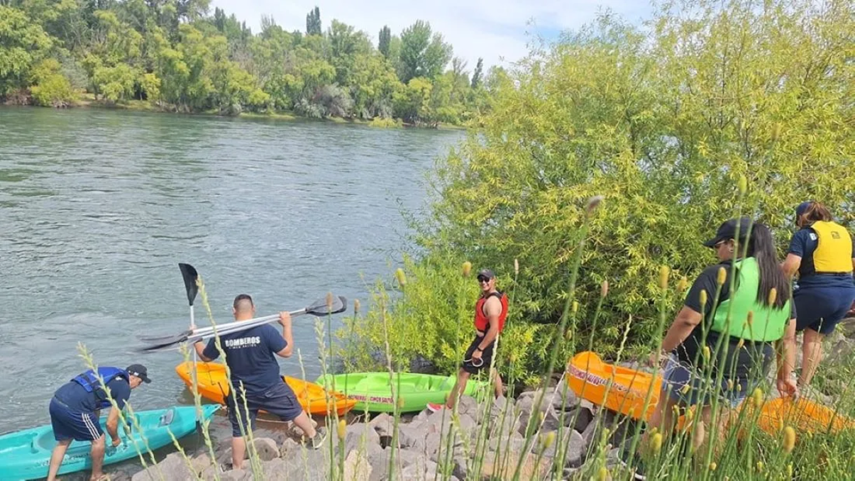 Con drones rastrillan el río Neuquén