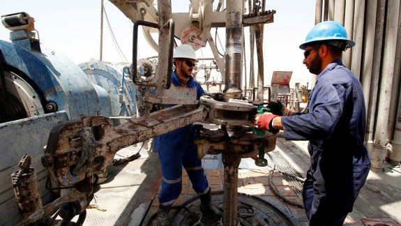 Petroleros negocian sueldos de 25.000 trabajadores