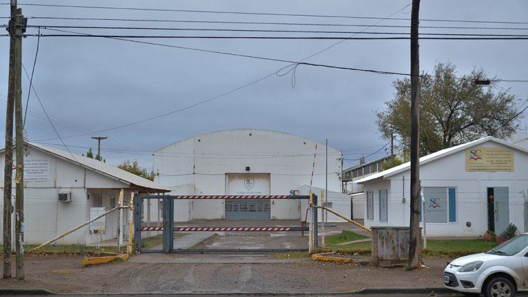Separarán del cargo a docentes que desnudaron nenes en una escuela de Neuquén