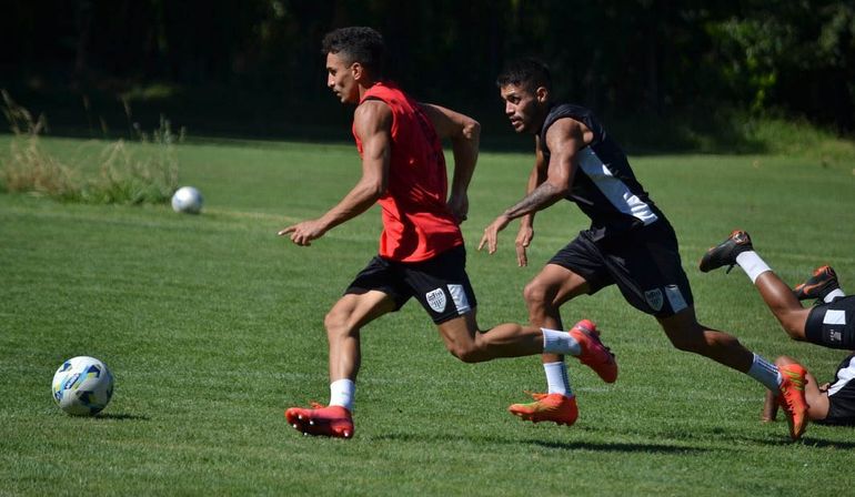 Cipolletti hizo fútbol en  La Visera antes del debut