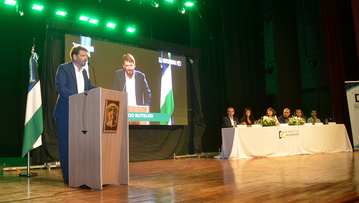 El intendente de Cipolletti, Rodrigo Buteler, abre el 39° período de sesiones ordinarias del Concejo Deliberante. Créditos: Antonio Spagnuolo.&nbsp;