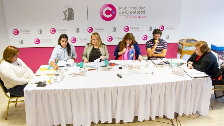 Empleados municipales mejorarán su categoría