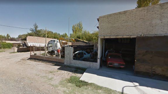 Entró a robar a un taller mecánico