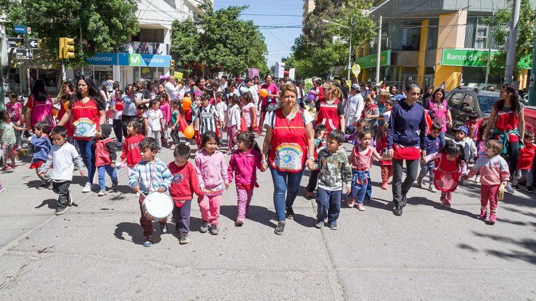 Los niños de la ciudad marcharon por sus derechos