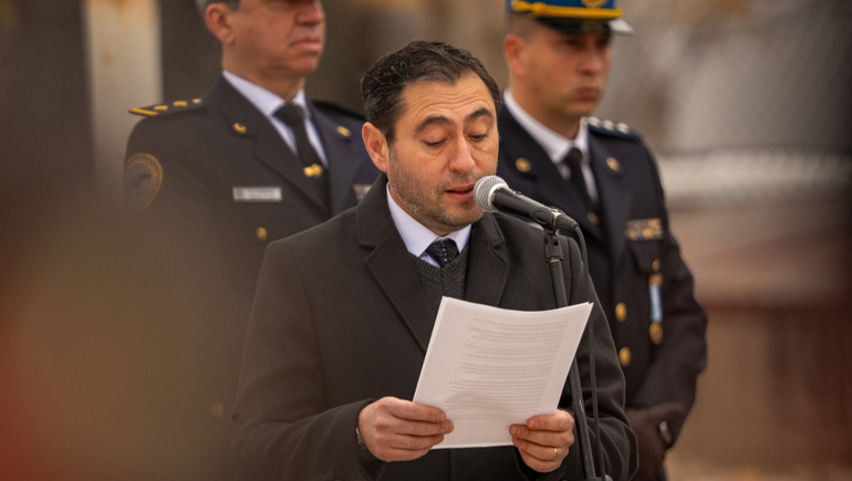 El intendente Marcelo Román solicitó la intervención de la justicia en el conflicto con los trabajadores municipales de Allen.
