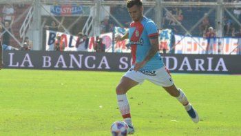 El neuquino Adrián Sporle retornó al futbol argentino