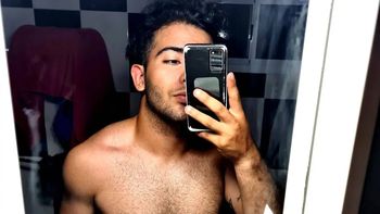 cesar sena: salen a la luz imagenes que lo comprometen