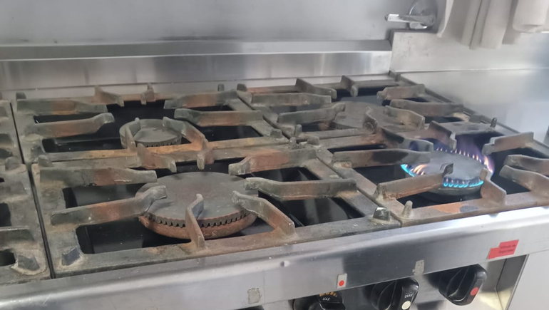 Desde Unter señalaron que el Consejo Escolar ya estaba advertido de lo sucedido. Tuvo que intervenir bomberos.