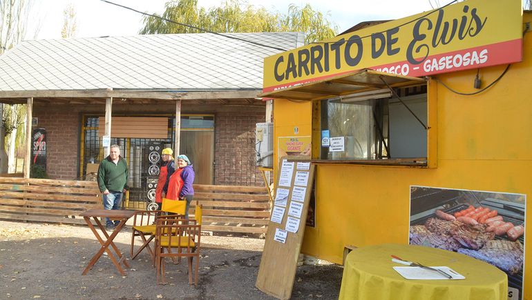 El carrito de Elvis, una parada inevitable en la ruta 151.