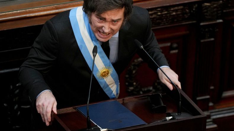 Declaraciones de Javier Milei después del Congreso: Manes, fotofobia, jueces por decreto y supuestas coimas