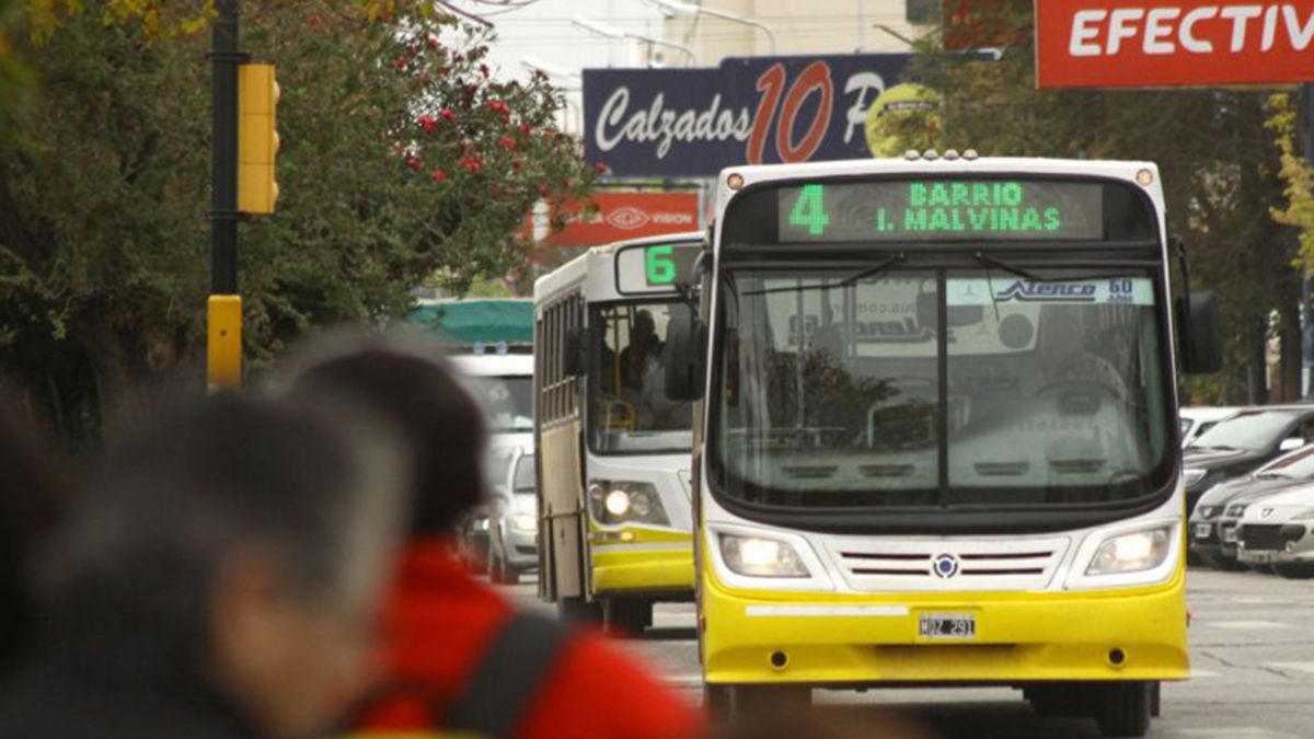 Una joven denunció que un hombre la manoseó en el colectivo