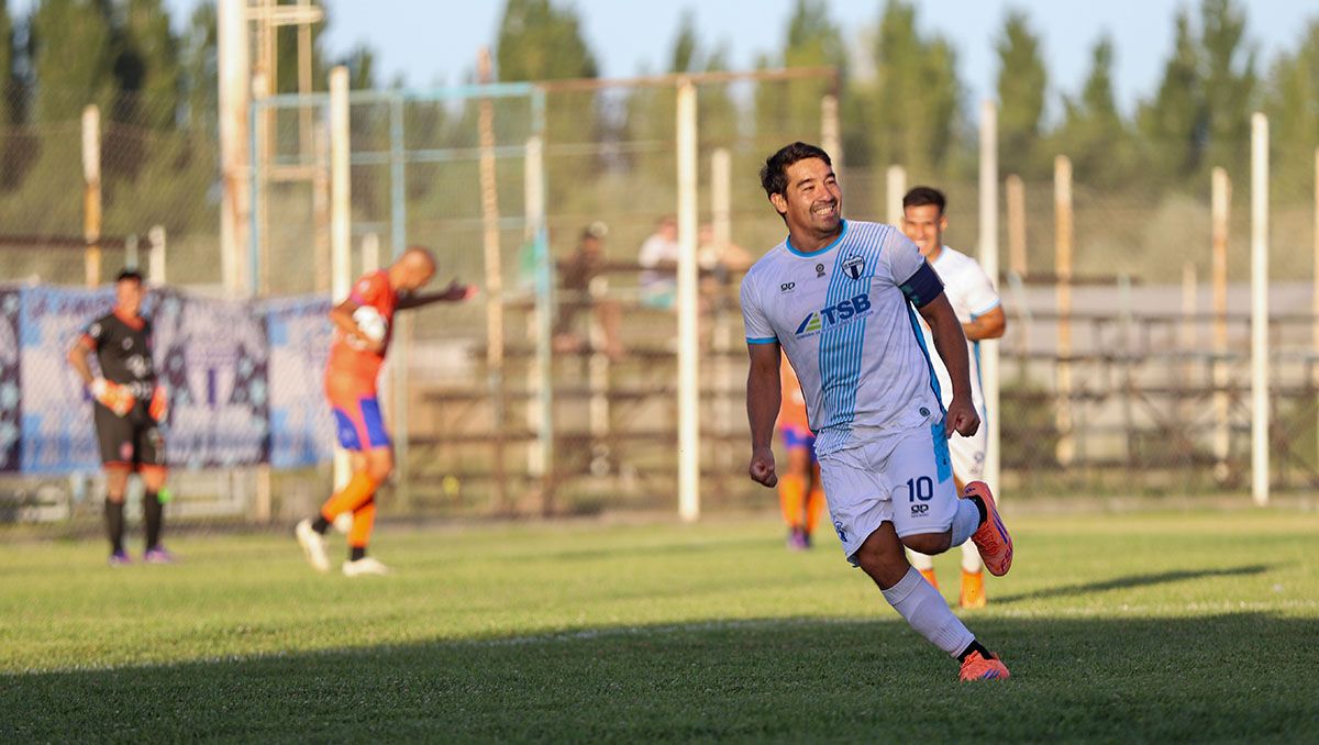 Kevin Guajardo, capitán, goleador y figura de La Amistad.&nbsp;