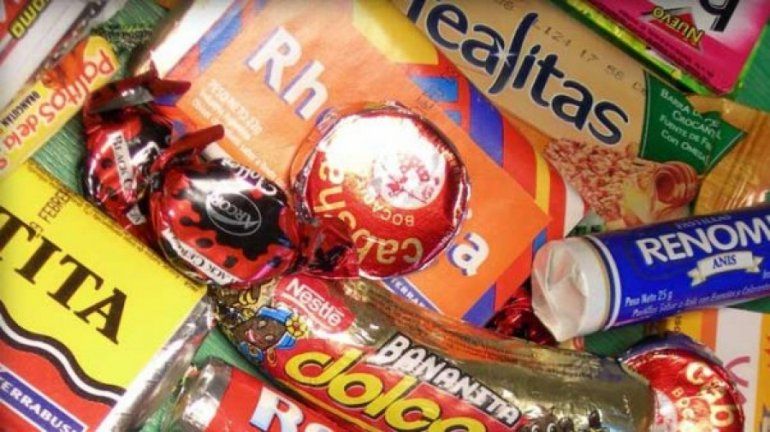 Prohibieron la exhibición de dulces en las cajas de los supermercados