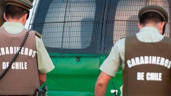 hallan a hombre con los genitales cercenados en la frontera con chile