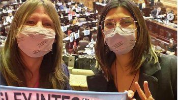 la emocion de la cipolena ornella infante por la ley laboral trans