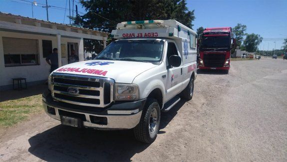 Intentaron contrabandear tres costillares en una falsa ambulancia