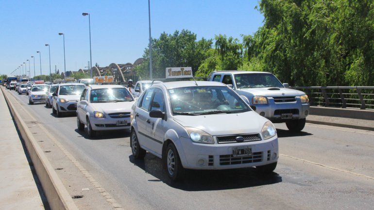 Los taxistas se organizan y se ayudan para evitar hechos delictivos.