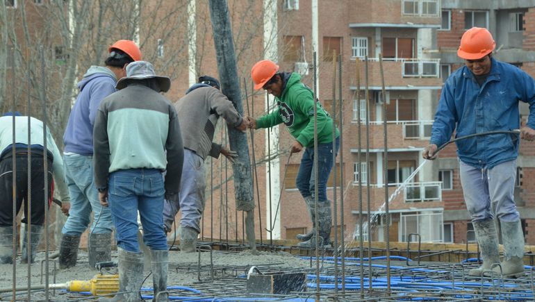Según una encuesta, no se crearán nuevos empleos en 2024