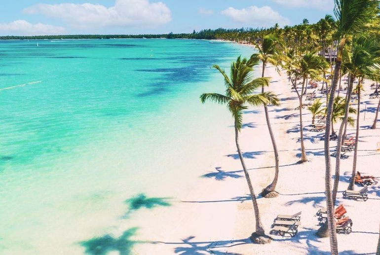 la secuencia de República Dominicana comenzó con una reprogramación de salida que trasladaba la llegada un día más tarde.