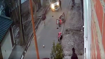 El trabajador de Pedidos Ya sufrió algunos golpes.