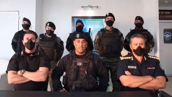 Policías que saludaron a Bullrich dijeron que los usaron políticamente
