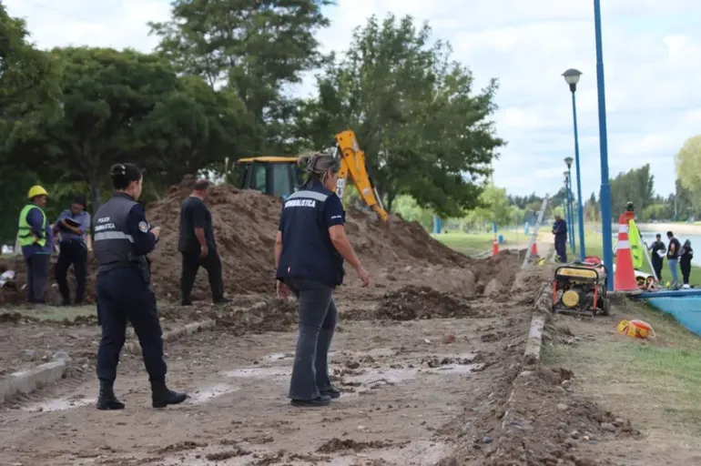 El comunicado apuntó contra la empresa Ecosur Bahía S.A por ser la responsable de la obra. 
