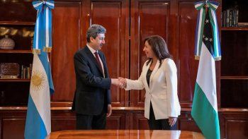 la gobernadora recibio al embajador de arabia saudita en argentina la gobernadora recibio al embajador de arabia saudita en argentina