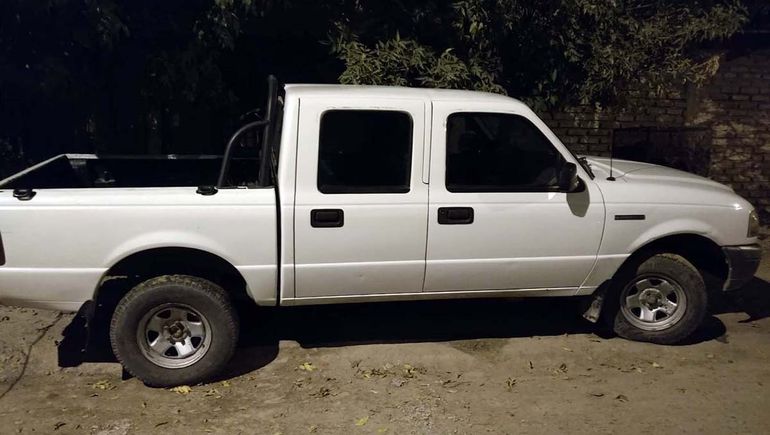 Encontraron estacionada una camioneta con pedido de secuestro por robo