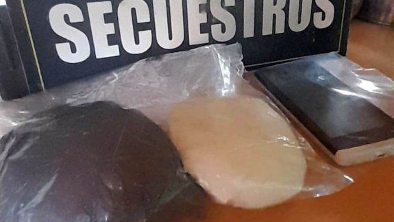 Ruta 22: evadieron un control y les encontraron cocaína en la camioneta